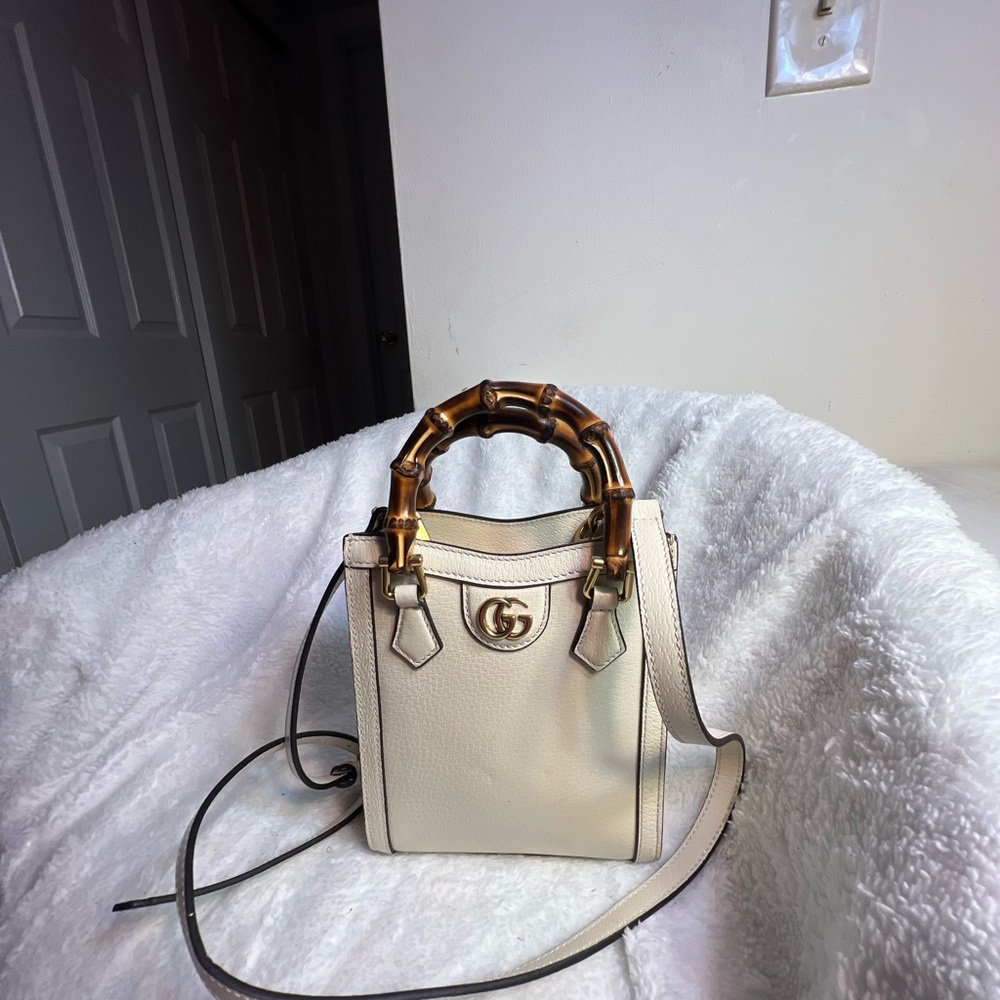 Gucci Cream Mini Bag with Bamboo Handle - Picture 4 of 7